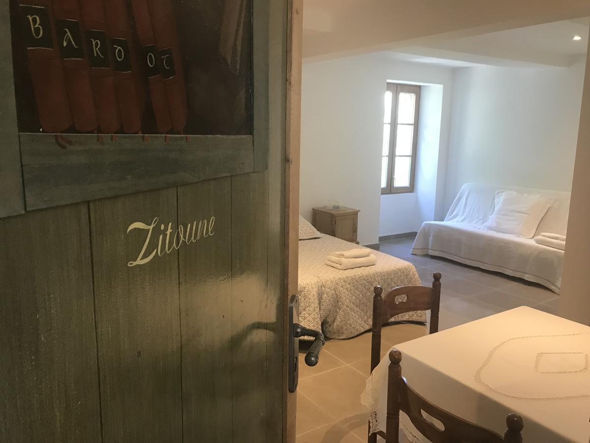 Les Chambres Du Moulin A Huile Везон-ла-Ромен Экстерьер фото